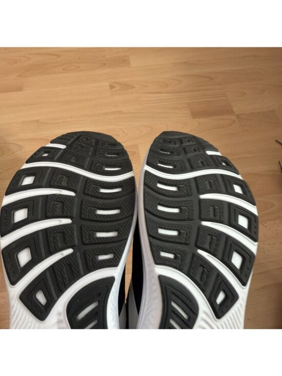 Brooks Ghost 17 Black White 1104421D090 Shoes Mens Size 13 D Black/Grey/White